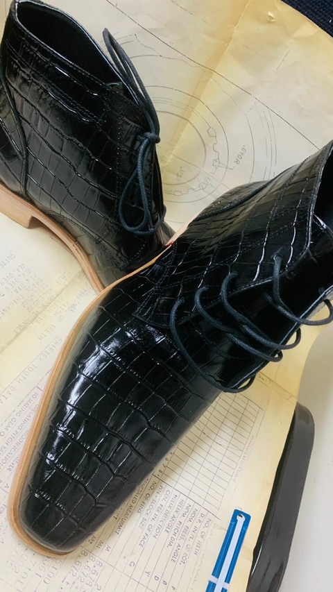 Lyon Negras - comprar online