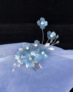 Arranjo Floral Azul Serenity “Yvi” Madrinha