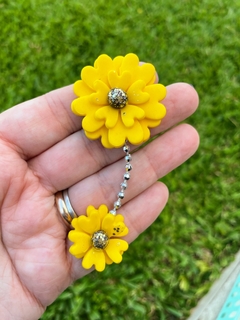 Enfeite flor amarela