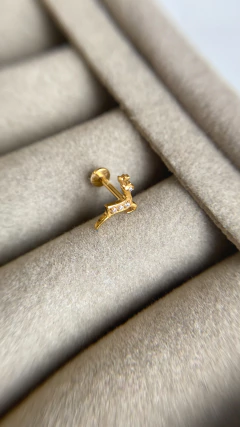 Piercing Labret Titânio Alce Com Zircônias Cravejadas na internet
