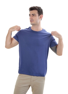 CAMISETA PREMIUM PIMA AZUL ROYAL