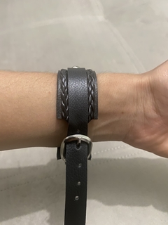 Pulseira de Couro Naruto Akatsuki na internet