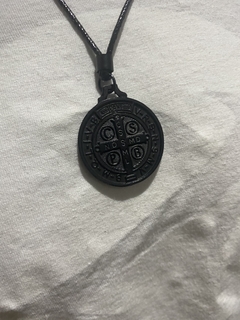 Cordão casual medalha de São Bento