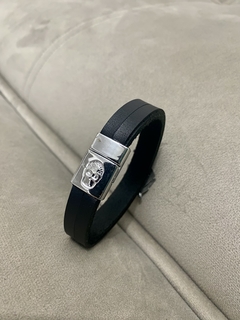 Pulseira de couro com Pingente Fé - Loja do Bart Pulseiras
