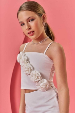 Conjunto Vic&Vicky Cropped e Saia em Cetim Branco - comprar online
