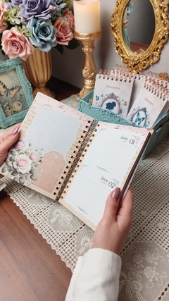 Agenda VINTAGE Tons de Rosa 2025 1 Dia por Página capa na internet