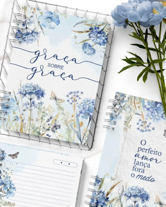 Caderno Floral Azul - 150 folhas ou 300 páginas