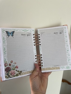 Agenda VINTAGE 2025 - Datada 1 Dia por Página - loja online