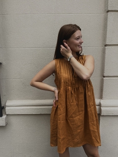 Vestido Alforzas Caramel