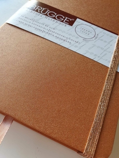 LIBRETA BRUGGE EXPLORA METALIZADA 13X21 RAYADA en internet