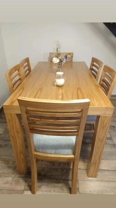 Juego de mesa y sillas