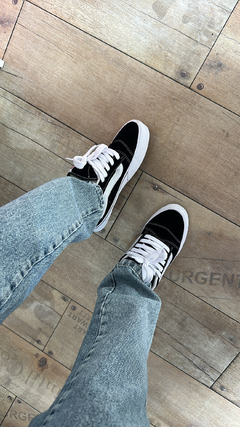 vans KNU na internet