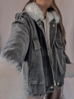 Campera over jeans - peluche - comprar online