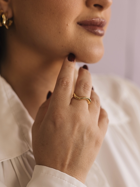 Anel Liso Regulável Ondulado Banhado em Ouro 18K - comprar online
