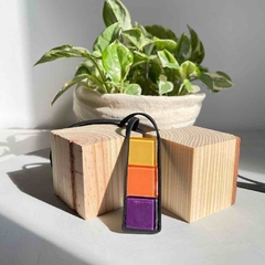 Colar Pavimentos Amarelo, Laranja e Roxo