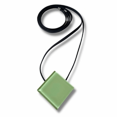 Colar Pêndulo Invertido Verde