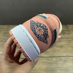Air Jordan 1 Low Aj1 Dc0774800 na internet
