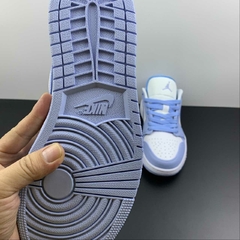 Air Jordan 1 Low Dc0774141 na internet