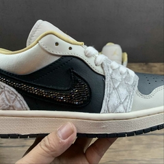 Air Jordan 1 Low Dv1762001 3