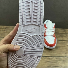 Air Jordan 1 Low 553558130 na internet