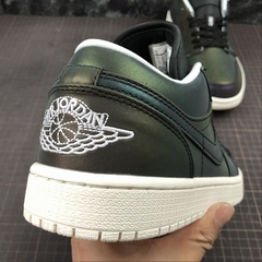 Air Jordan 1 Low 553558600 Size 4 na internet