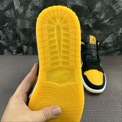 Air Jordan 1 Mid Aj1 Cd6759007 na internet