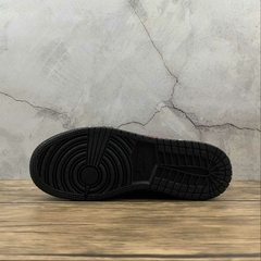 Air Jordan 1 Mid Aj1 554725075 3647 na internet