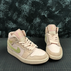 Air Jordan 1 Mid Aj1 852542600