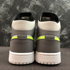 Air Jordan 1 Mid Gs 554724072 - loja online