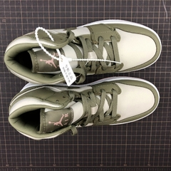 Imagem do Air Jordan 1 Mid Gs 555112225