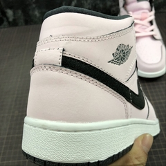 Air Jordan 1 Mid Gs 555112601 na internet
