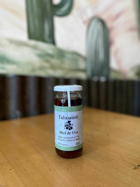 Miel de Uva con limon y hojas de menta Tahuainti