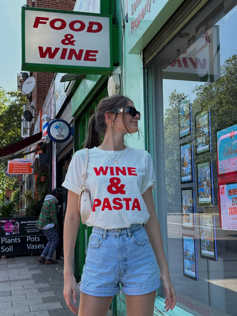 Camiseta Básica “Wine and Pasta”