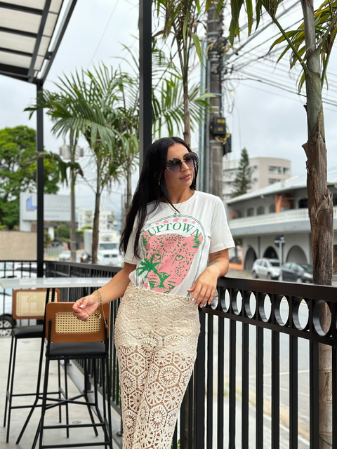 Camiseta básica "Uptown Girl"