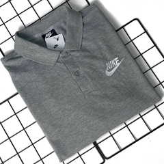 POLO NIKE CINZA ESPACIAL