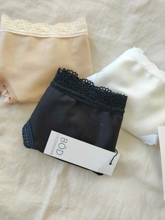 VEDETINA-LESS TRICOT OFF WHITE (para hacer conjunto con el Corpiño Allegra) - comprar online