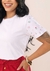 T-shirt Estampada Flores Delicadas Mangas - comprar online