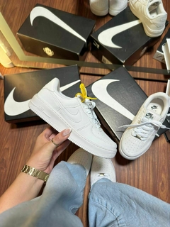 NIKE AIR FORCE - Blacks Sneaker