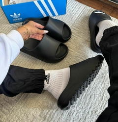 Chinelo Slide Yeezy - Blacks Sneaker
