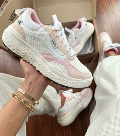 Vans NEO na internet