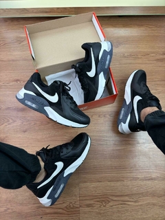 NIKE Air max Excee na internet
