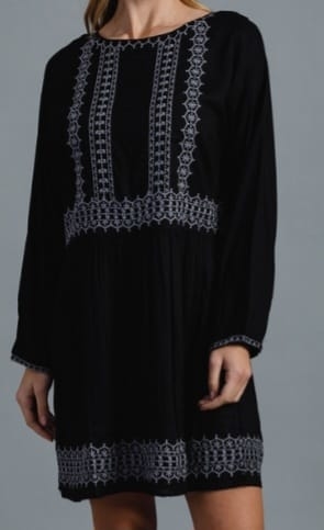 Vestido bordado forrado