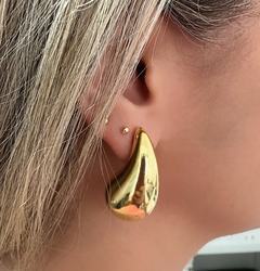 Brinco gota grande luxo banhada a ouro 18k - MISSY SEMIJOIAS