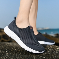 Sapatos de grife masculinos de malha respirável na internet