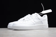 NIKE AIR FORCE 1 • WHITE