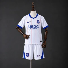 CHELSEA KIDS 2026 na internet
