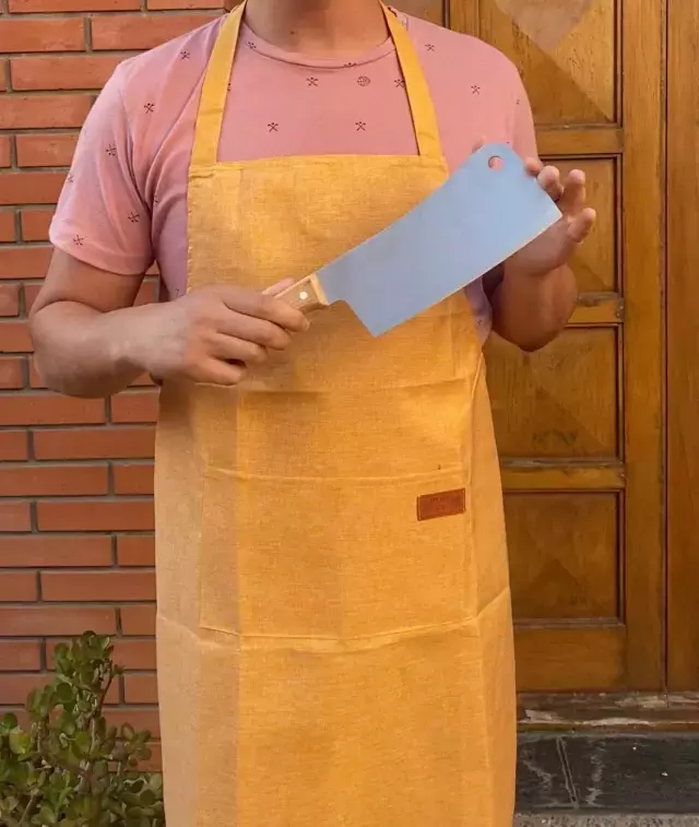 Combo de delantal y hachuela