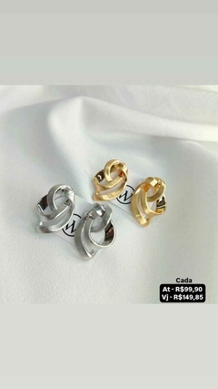 Brinco misto acetinado com diamantado
