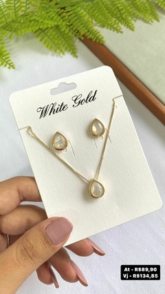 Conjunto madrepérola gota - Preço na foto