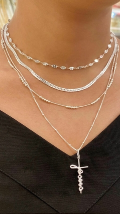 Colar chocker Atacado R$94,90 Varejo R$142,35 - Corrente grumet Atacado R$ 197,90 Varejo R$296,85 - Colar de 5 bolinhas Atacado R$149,90 Varejo R$224,85 - Colar maior Atacado R$79,90 Varejo R$119,85 - Pingente Atacado R$33,90 Varejo R$50,85